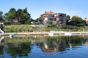 Seaside apartments with a swimming pool Nin, Zadar - 6153
